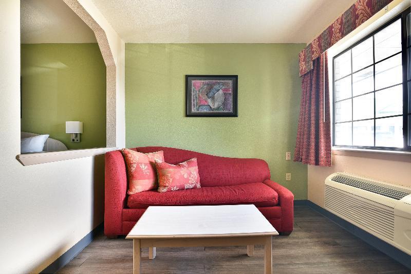 Oyo Hotel Yoakum West Экстерьер фото