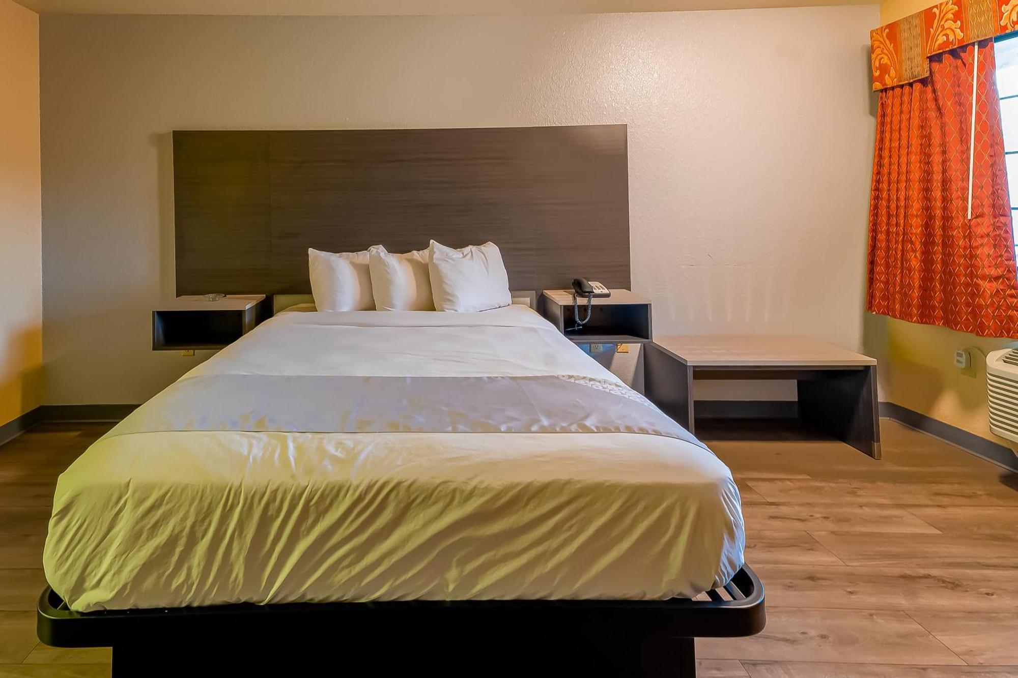 Oyo Hotel Yoakum West Экстерьер фото